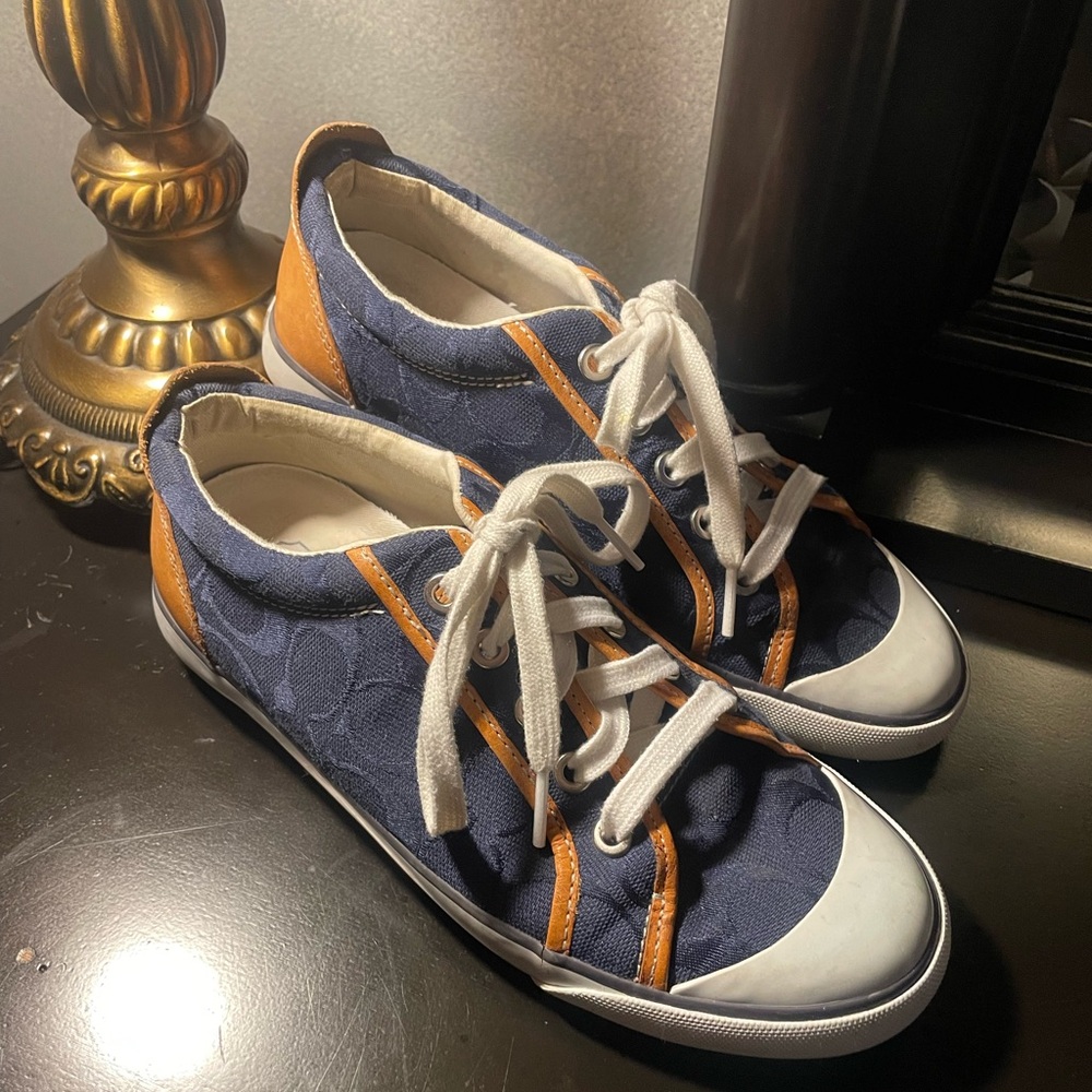 Coach monogram low top navy sneakers Sz 7.5